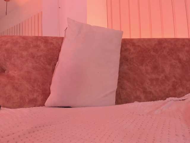 pikayle live webcam show