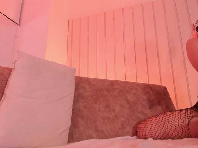 pikayle live webcam show