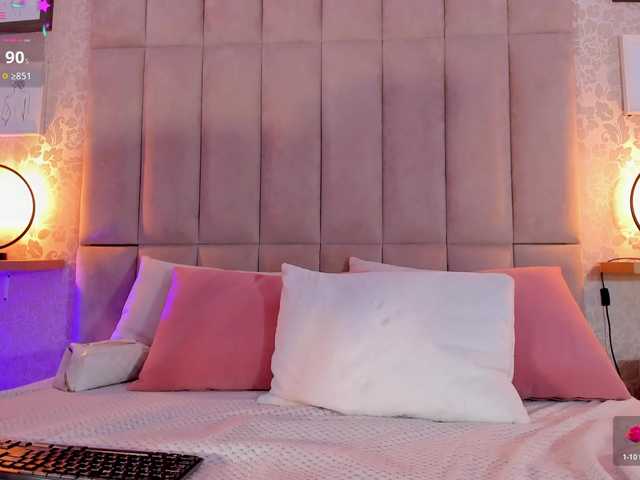 pikayle live cam on BongaCams