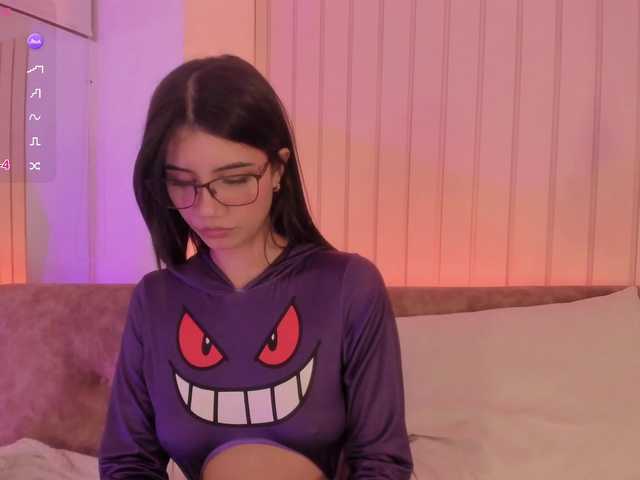 pikayle live webcam show