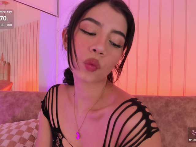 pikayle live cam on BongaCams