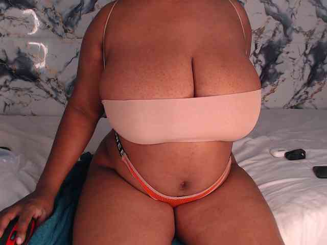 LustyAurora69 webcam