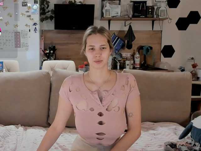Girlalonehome live cam on BongaCams