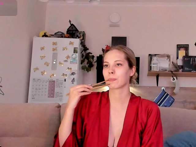 Girlalonehome live webcam show
