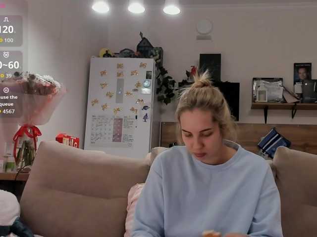 Girlalonehome live cam on BongaCams