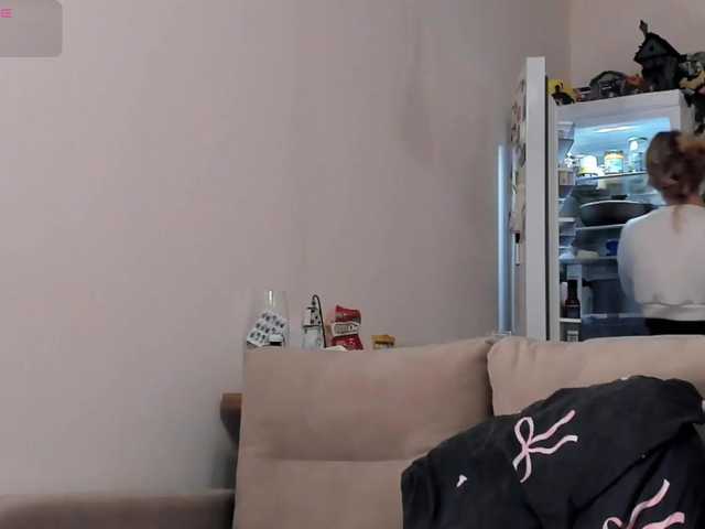 Girlalonehome