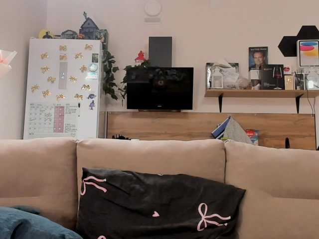 Girlalonehome live cam on BongaCams