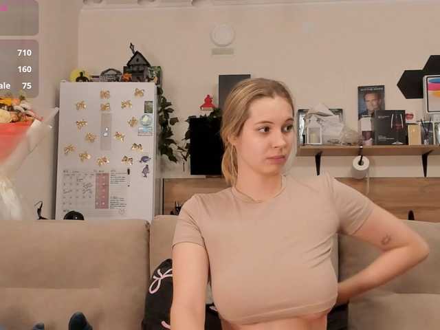 girlalonehome online