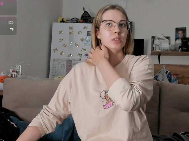 Girlalonehome