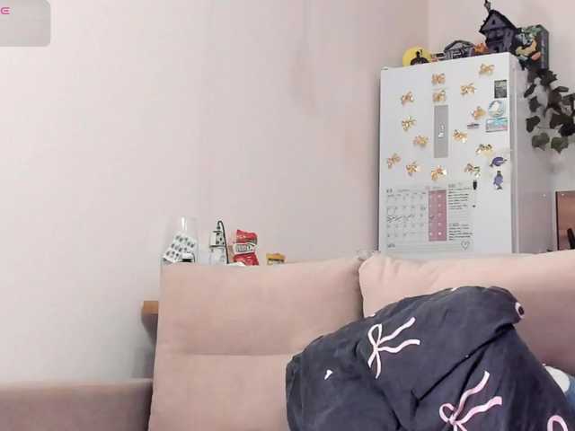Girlalonehome live cam on BongaCams