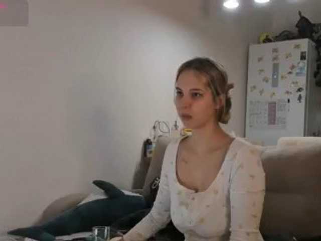 Girlalonehome