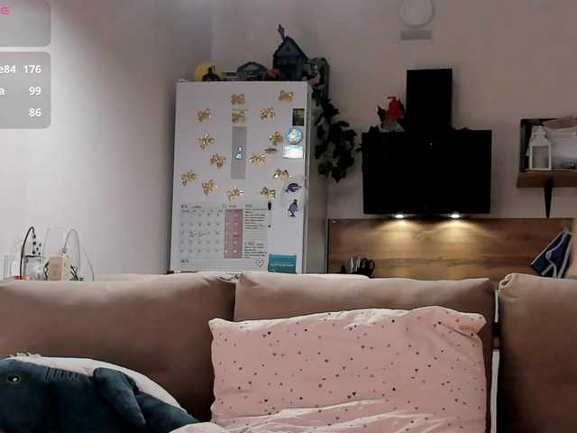 Girlalonehome