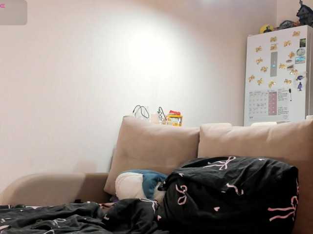 Girlalonehome live cam on BongaCams