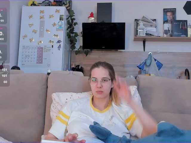 Girlalonehome's BongaCams show and profile