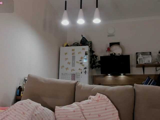 Girlalonehome live cam on BongaCams