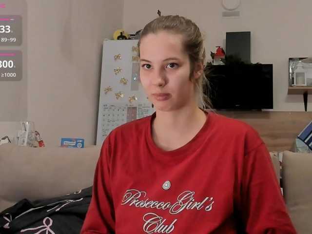 Girlalonehome