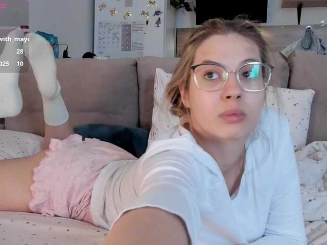 Girlalonehome live cam on BongaCams
