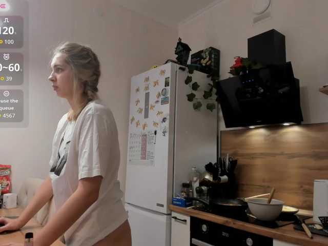 Girlalonehome live cam on BongaCams