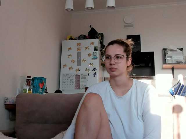 Girlalonehome live cam on BongaCams