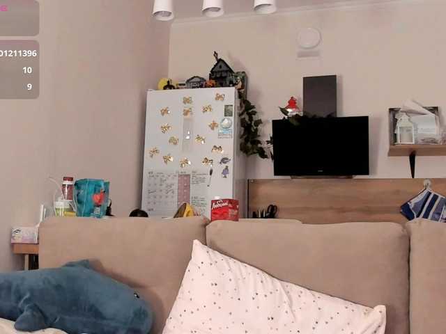 Girlalonehome live cam on BongaCams