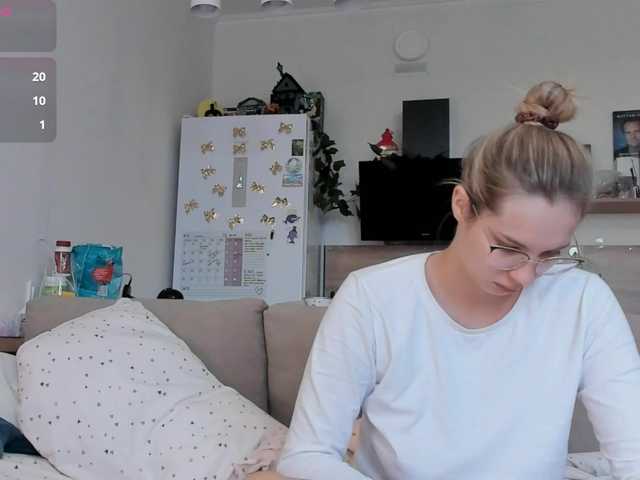 Girlalonehome live cam on BongaCams