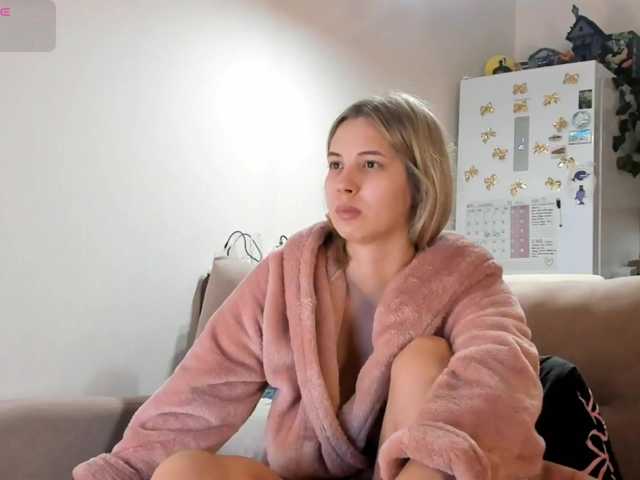 Girlalonehome
