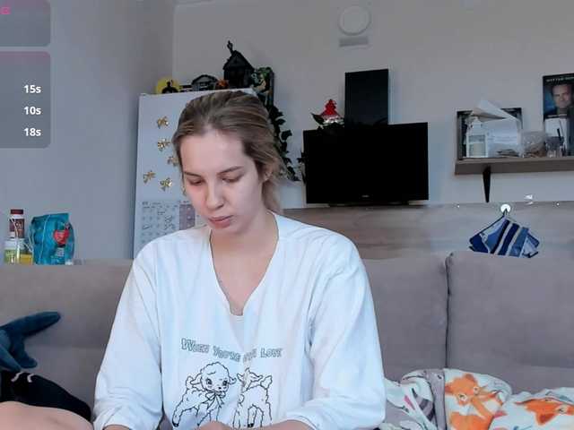 Girlalonehome live cam on BongaCams