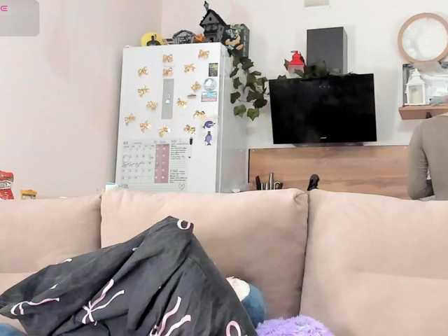 Girlalonehome