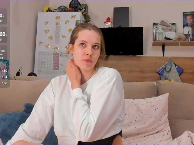 Girlalonehome's BongaCams show and profile