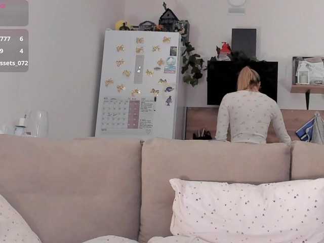 Girlalonehome