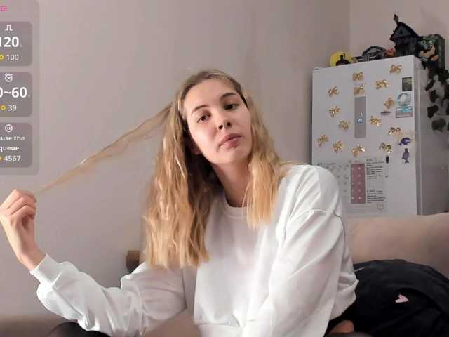 Girlalonehome live cam on BongaCams