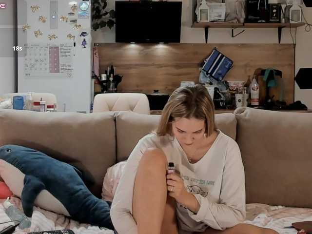 Girlalonehome