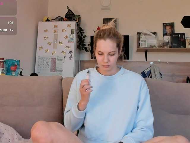Girlalonehome live cam on BongaCams