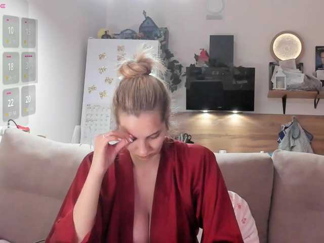 Girlalonehome live cam on BongaCams