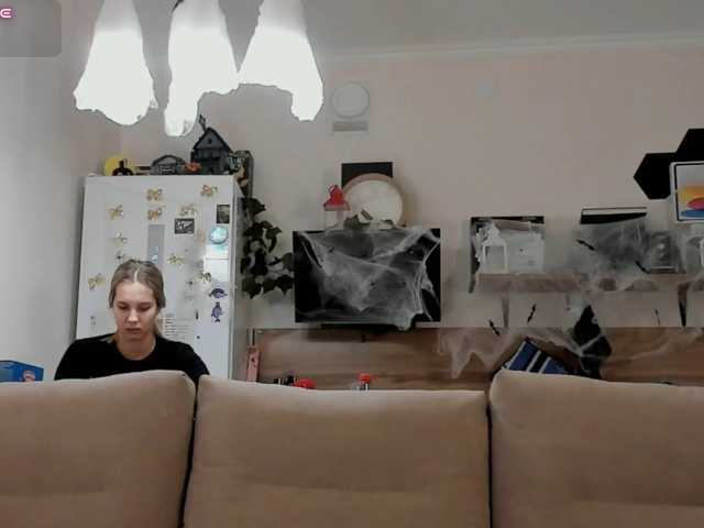 Girlalonehome live cam on BongaCams