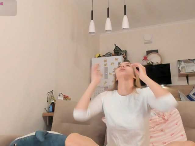 Girlalonehome