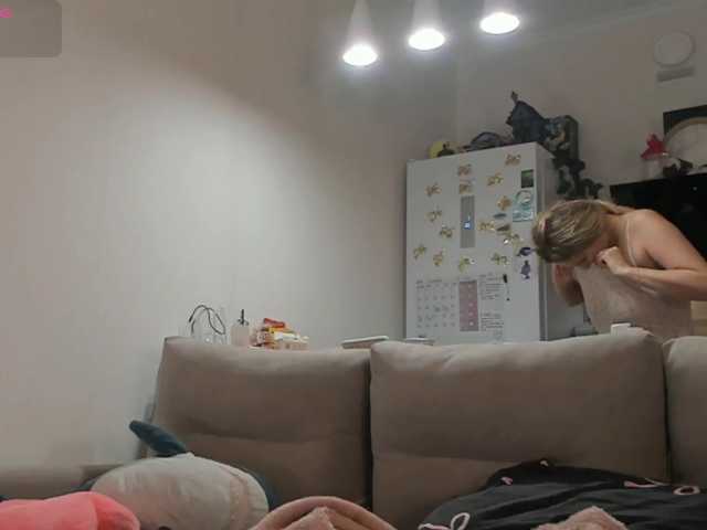 Girlalonehome