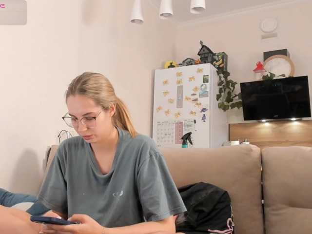 Girlalonehome