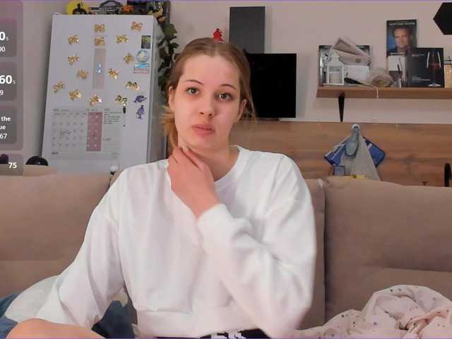 Girlalonehome's BongaCams show and profile