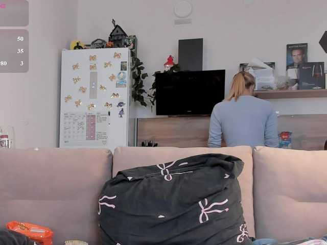 Girlalonehome