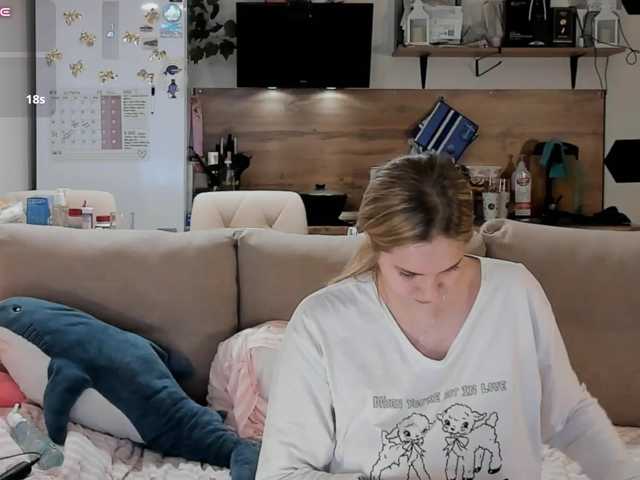 Girlalonehome