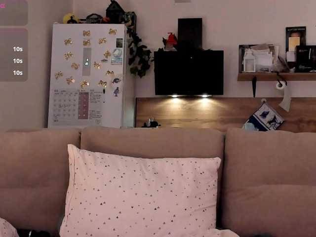 Girlalonehome live webcam show
