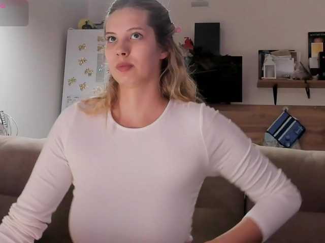 Girlalonehome
