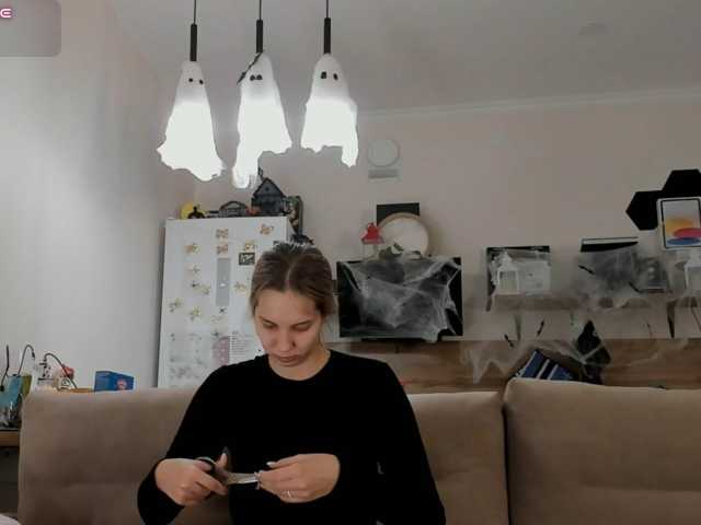 Girlalonehome