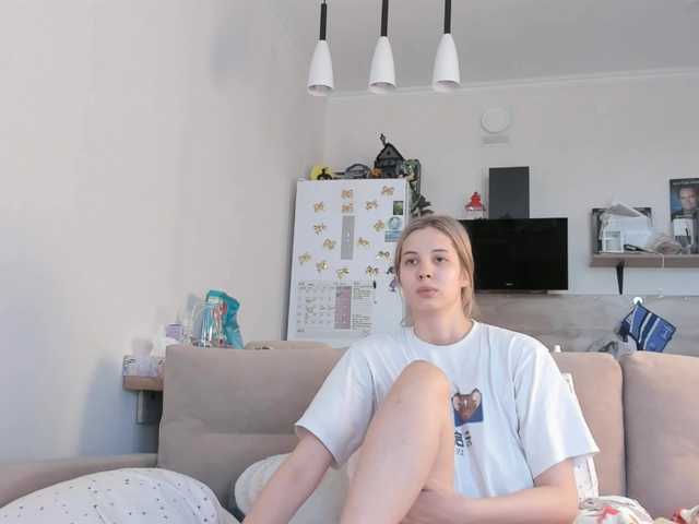 Girlalonehome