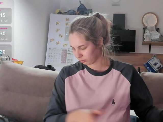 Girlalonehome