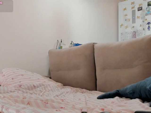 Girlalonehome live cam on BongaCams