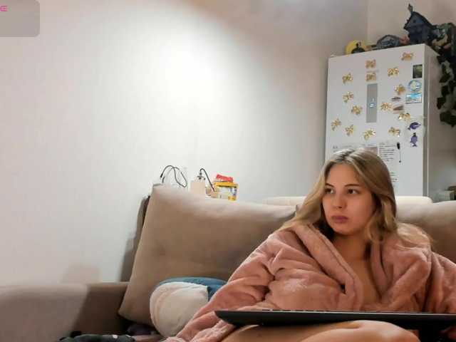 Girlalonehome