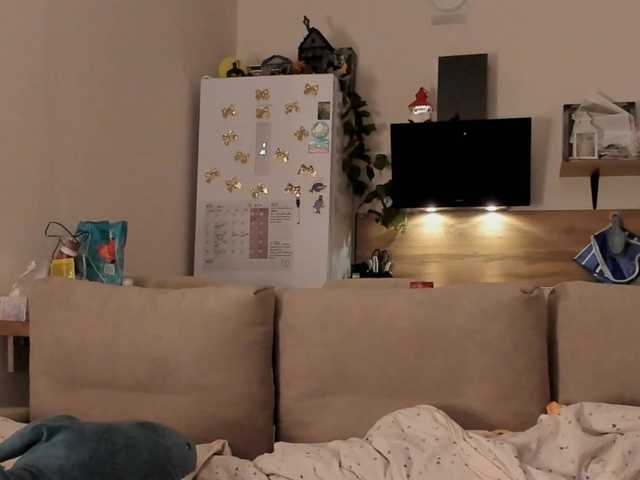 Girlalonehome