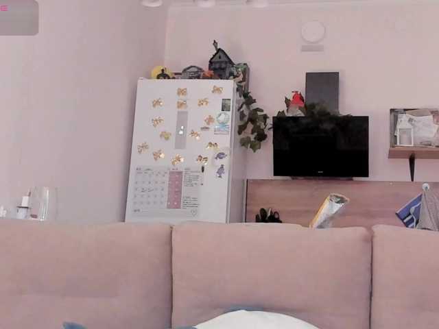 Girlalonehome live cam on BongaCams
